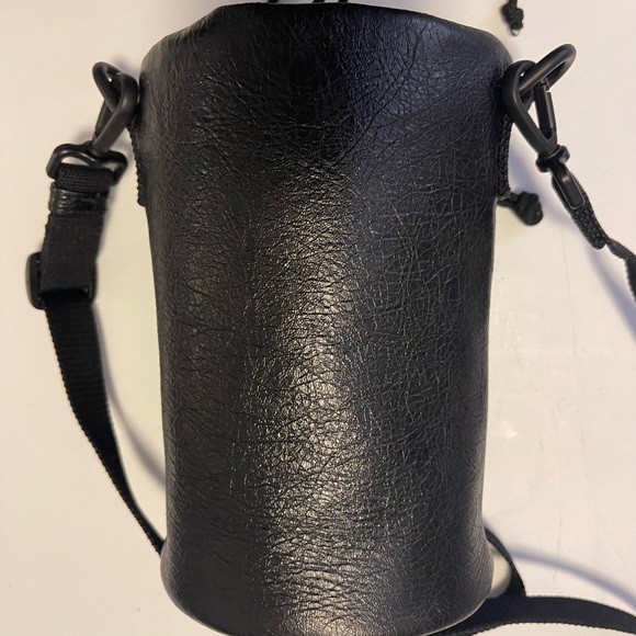 Black Unisex Crossbody AUTHENTIC Balenciaga Weekend Explorer Bag - Picture 5 of 8